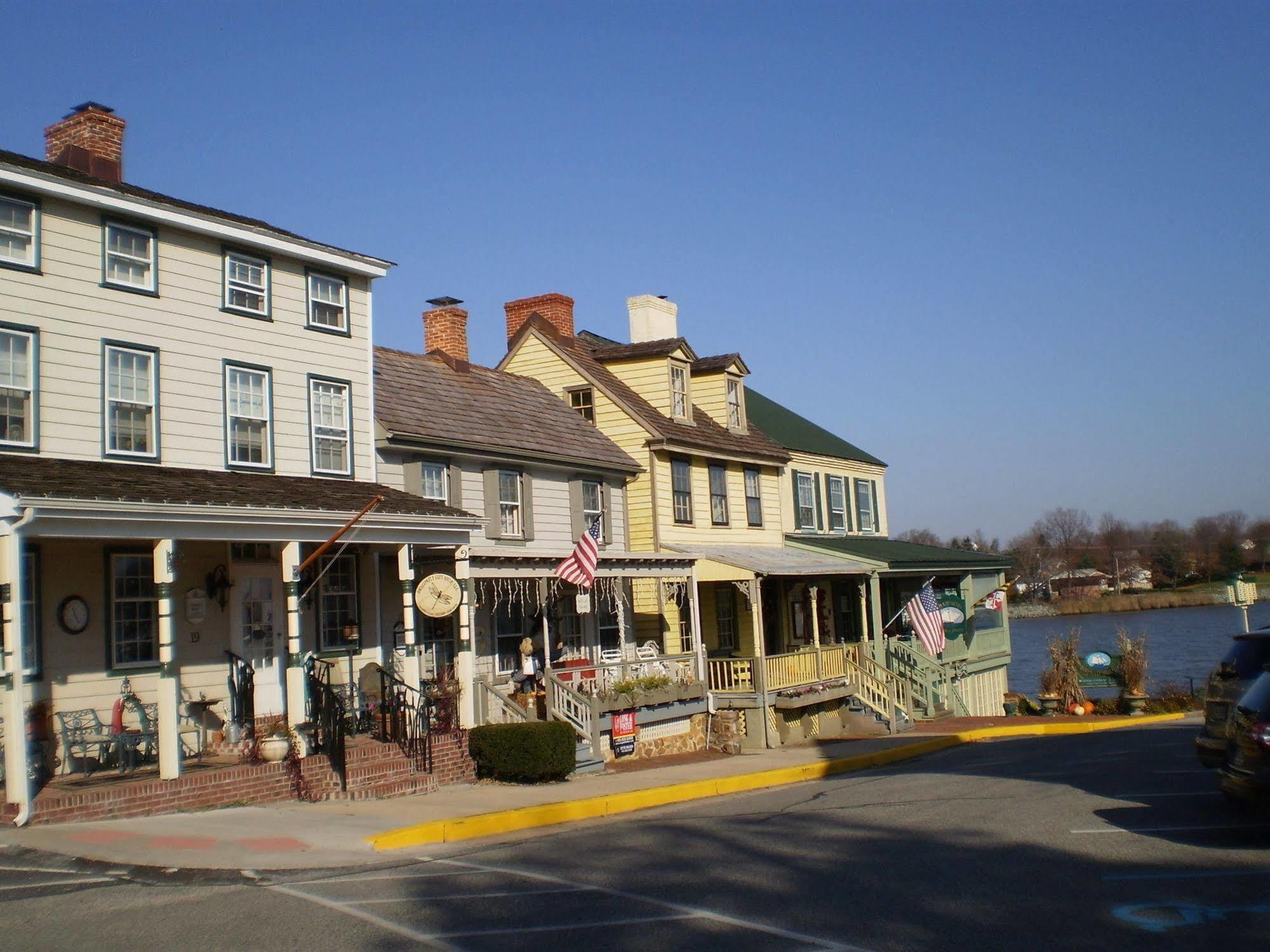 Inn At The Canal Bed & Breakfast Chesapeake City ภายนอก รูปภาพ